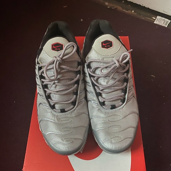 air max plus silver air max plus silver